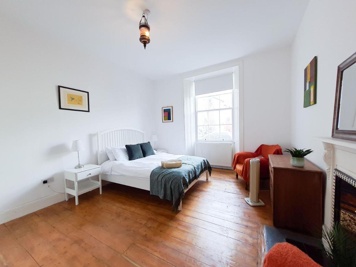 Edinburgh Charming Old Town Apartment Eksteriør billede