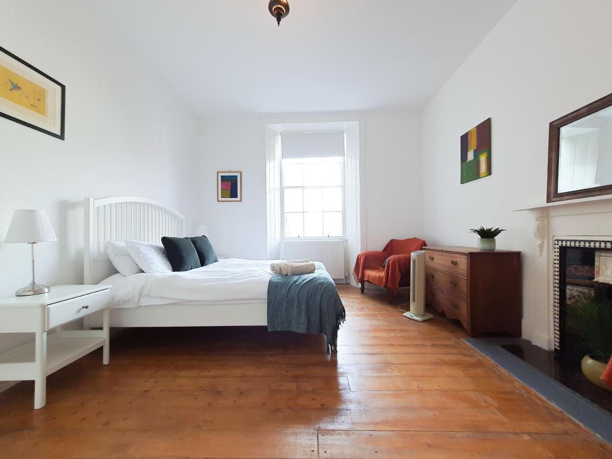 Edinburgh Charming Old Town Apartment Eksteriør billede