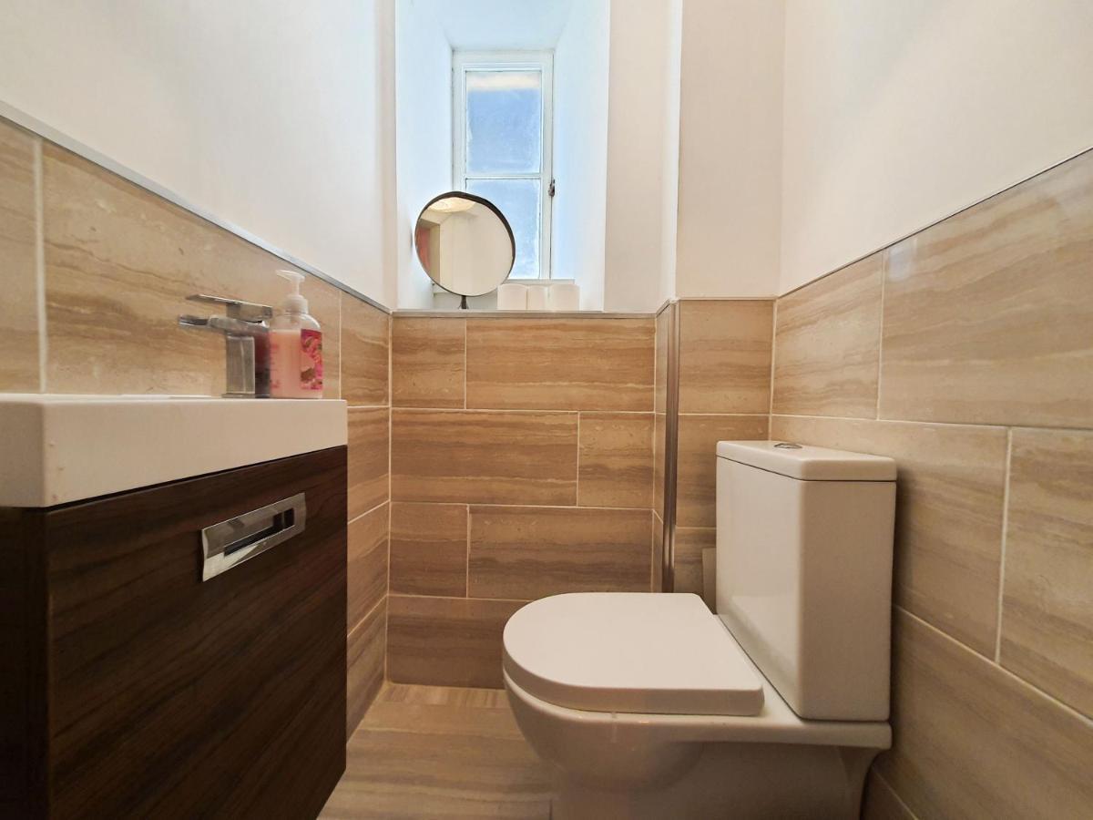 Edinburgh Charming Old Town Apartment Eksteriør billede